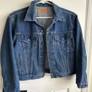 Vintage 1970-80's LEVI'S Red Tag Denim Trucker Jacket Size 40 - Excellent Cond.
